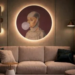 Tapeta Dots Lighting Woman with Bubble Gum Eggplant