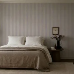 Tapeta Woven Stripe Warm Taupe WALLCOLORS - obrazek 3